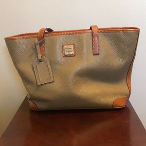Tan Dooney & Bourke purse